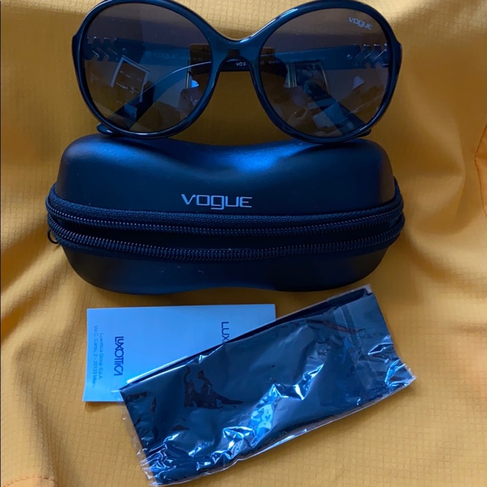 Vogue Luxottica Sunglasses